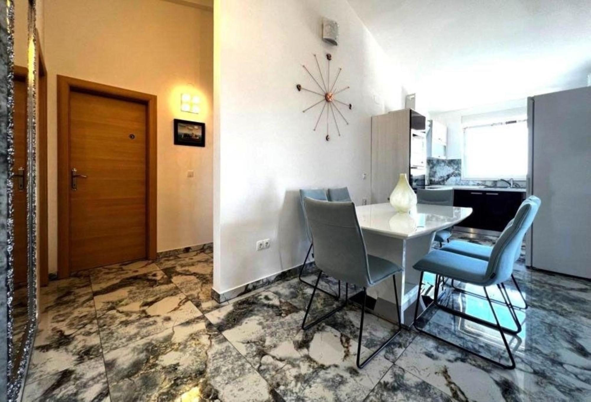 Komfortabeles Apartment Im Sueden Von Ciovo Trogir Luaran gambar